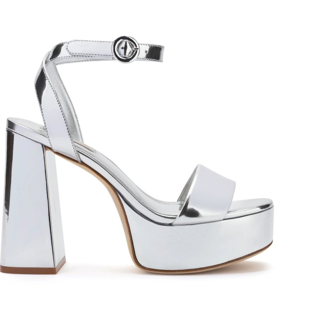 Unworn, Brand New Larroude Shoes